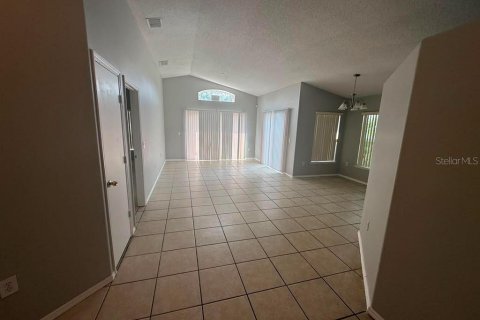 Casa en alquiler en Orlando, Florida, 3 dormitorios, 127.46 m2 № 2209818 - foto 5