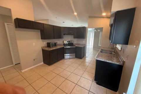 Casa en alquiler en Orlando, Florida, 3 dormitorios, 127.46 m2 № 2209818 - foto 4