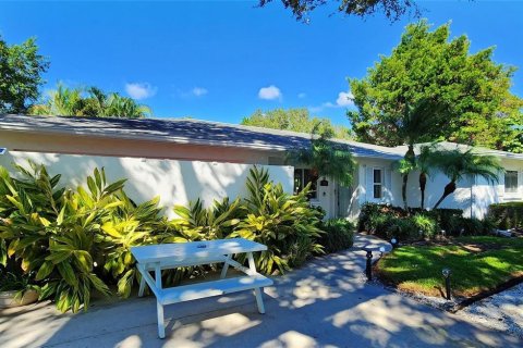 Villa ou maison à vendre à Sarasota, Floride: 4 chambres, 209.03 m2 № 2152246 - photo 3