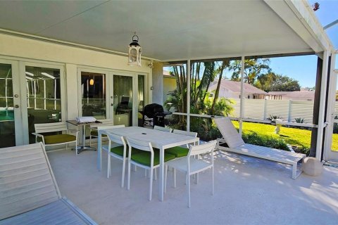 Villa ou maison à vendre à Sarasota, Floride: 4 chambres, 209.03 m2 № 2152246 - photo 13