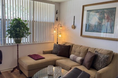 Купить кондоминиум в Санрайз, Флорида 1 спальня, 54.81м2, № 1958516 - фото 20