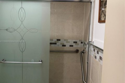 Купить кондоминиум в Санрайз, Флорида 1 спальня, 54.81м2, № 1958516 - фото 24