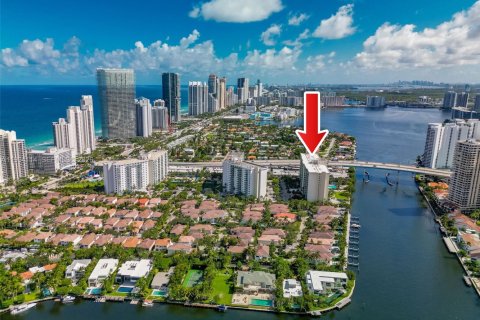 Condominio en venta en Sunny Isles Beach, Florida, 1 dormitorio, 92.9 m2 № 2081882 - foto 26