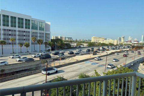 Copropriété à vendre à Miami, Floride: 1 chambre, 69.03 m2 № 1834453 - photo 5