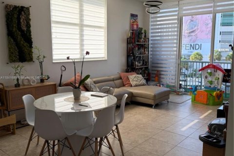Copropriété à vendre à Miami, Floride: 1 chambre, 69.03 m2 № 1834453 - photo 12