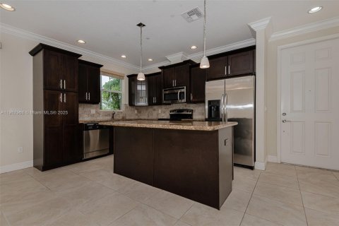 Купить виллу или дом в Купер-Сити, Флорида 3 спальни, № 1972956 - фото 5