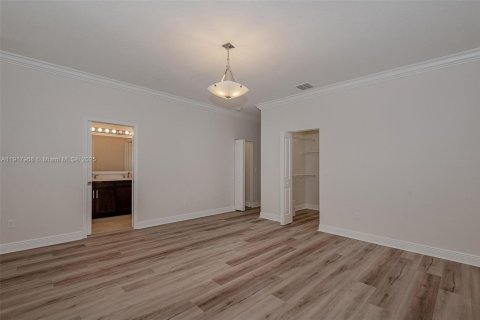 Купить виллу или дом в Купер-Сити, Флорида 3 спальни, № 1972956 - фото 18