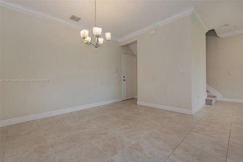 Купить виллу или дом в Купер-Сити, Флорида 3 спальни, № 1972956 - фото 12