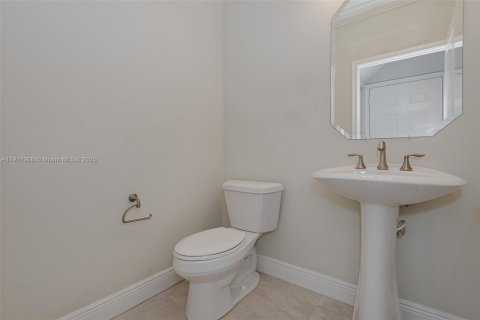 Купить виллу или дом в Купер-Сити, Флорида 3 спальни, № 1972956 - фото 15