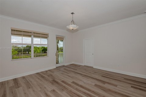 Купить виллу или дом в Купер-Сити, Флорида 3 спальни, № 1972956 - фото 17