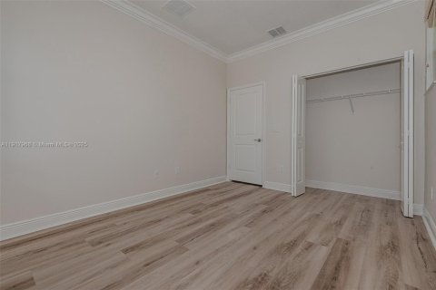 Купить виллу или дом в Купер-Сити, Флорида 3 спальни, № 1972956 - фото 23