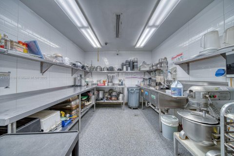 Immobilier commercial à vendre à Miami, Floride № 1957775 - photo 7