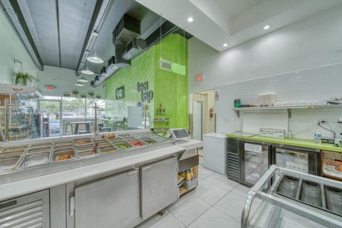 Immobilier commercial à vendre à Miami, Floride № 1957775 - photo 2