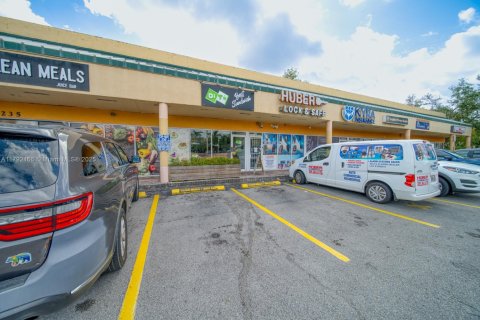 Immobilier commercial à vendre à Miami, Floride № 1957775 - photo 19