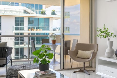 Condo in Miami Beach, Florida, 2 bedrooms  № 2240589 - photo 7