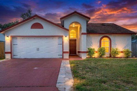 Casa en Winter Haven, Florida 3 dormitorios, 103.03 m2 № 2109858