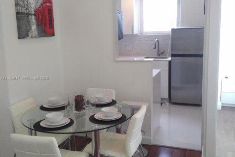 Apartamento en alquiler en Miami Beach, Florida, 1 dormitorio, 43.39 m2 № 2055708 - foto 18
