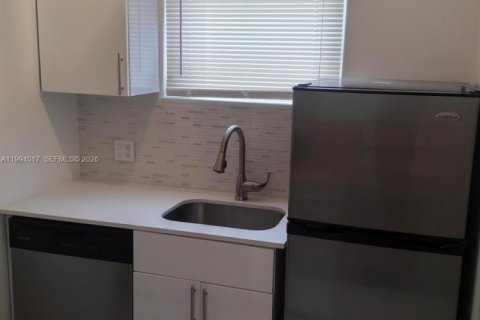 Apartamento en alquiler en Miami Beach, Florida, 1 dormitorio, 43.39 m2 № 2055708 - foto 15