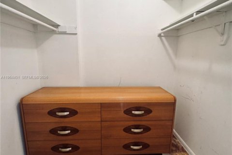 Copropriété à louer à Hallandale Beach, Floride: 1 chambre, 78.69 m2 № 2042706 - photo 27