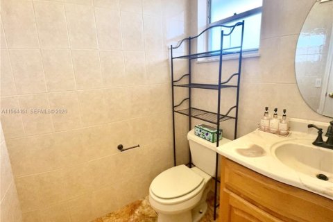 Copropriété à louer à Hallandale Beach, Floride: 1 chambre, 78.69 m2 № 2042706 - photo 22