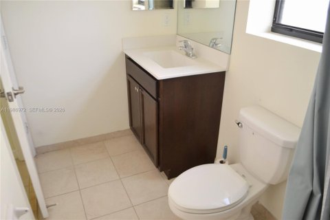 Купить виллу или дом в Хомстед, Флорида 4 спальни, 155.89м2, № 2044848 - фото 20