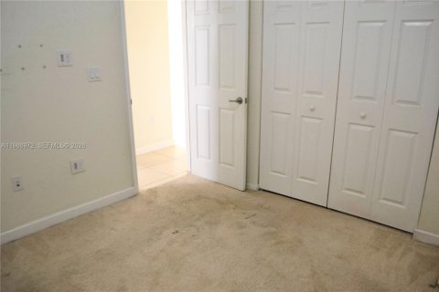 Купить виллу или дом в Хомстед, Флорида 4 спальни, 155.89м2, № 2044848 - фото 23