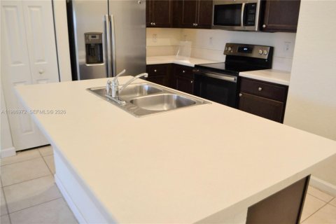 Купить виллу или дом в Хомстед, Флорида 4 спальни, 155.89м2, № 2044848 - фото 29