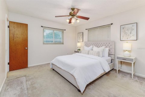 House in Lakeland, Florida 3 bedrooms, 137.4 sq.m. № 1899847 - photo 21