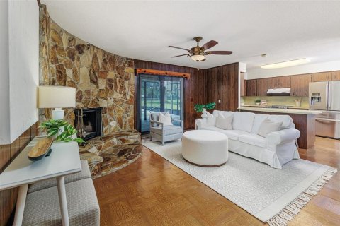 House in Lakeland, Florida 3 bedrooms, 137.4 sq.m. № 1899847 - photo 5
