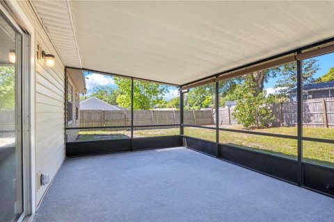 House in Apopka, Florida 3 bedrooms, 119.66 sq.m. № 2098360 - photo 24