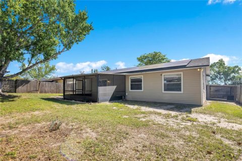 House in Apopka, Florida 3 bedrooms, 119.66 sq.m. № 2098360 - photo 26