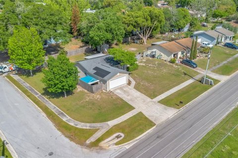 House in Apopka, Florida 3 bedrooms, 119.66 sq.m. № 2098360 - photo 29