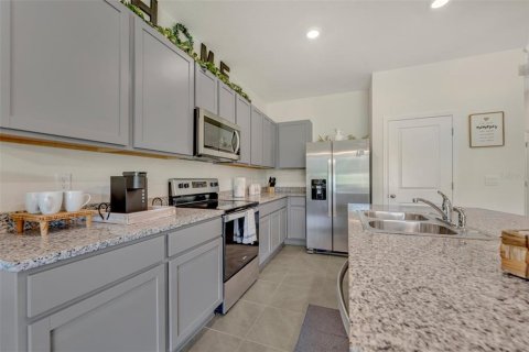 Townhouse in Plant City, Florida 3 bedrooms, 156.17 sq.m. № 2259250 - photo 12