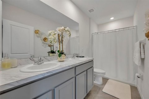 Townhouse in Plant City, Florida 3 bedrooms, 156.17 sq.m. № 2259250 - photo 21