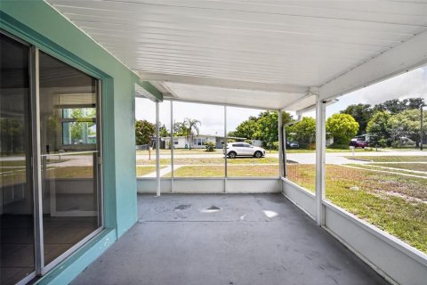 Casa en venta en North Port, Florida, 3 dormitorios, 87.42 m2 № 2234653 - foto 27