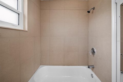 Casa en venta en North Port, Florida, 3 dormitorios, 87.42 m2 № 2234653 - foto 22