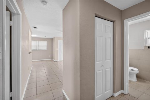 Casa en venta en North Port, Florida, 3 dormitorios, 87.42 m2 № 2234653 - foto 24