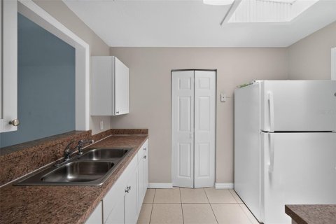 Casa en venta en North Port, Florida, 3 dormitorios, 87.42 m2 № 2234653 - foto 9