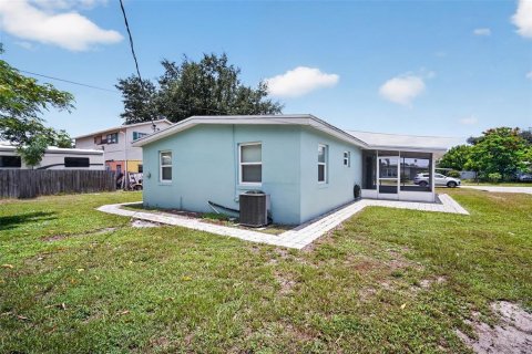 Casa en venta en North Port, Florida, 3 dormitorios, 87.42 m2 № 2234653 - foto 23