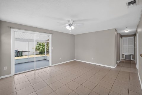 Casa en venta en North Port, Florida, 3 dormitorios, 87.42 m2 № 2234653 - foto 6