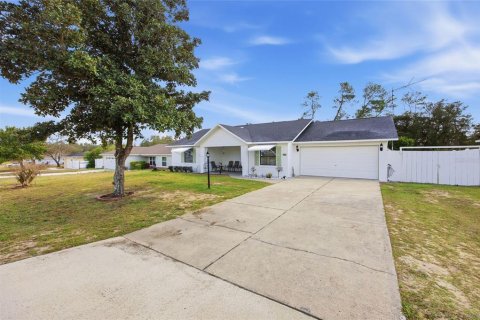 Villa ou maison à vendre à Ocala, Floride: 2 chambres, 164.81 m2 № 2110243 - photo 2