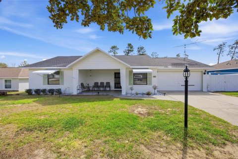 Villa ou maison à Ocala, Floride 2 chambres, 164.81 m2 № 2110243