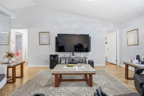 Villa ou maison à vendre à Ocala, Floride: 2 chambres, 164.81 m2 № 2110243 - photo 11