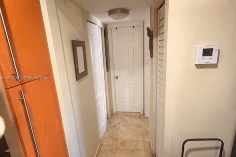 Condominio en alquiler en Hollywood, Florida, 1 dormitorio, 59.46 m2 № 2041620 - foto 5