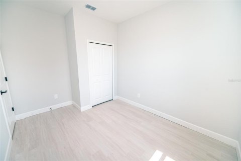 Casa en venta en Kissimmee, Florida, 4 dormitorios, 150.78 m2 № 2096884 - foto 13