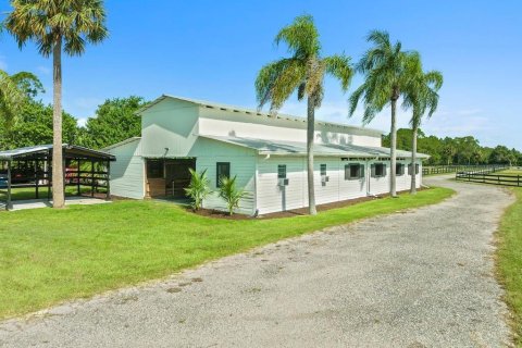 House in Vero Beach, Florida 3 bedrooms, 182.37 sq.m. № 2146963 - photo 14