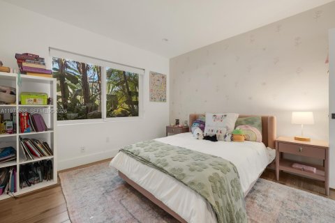 House in Miami, Florida 3 bedrooms, 201.04 sq.m. № 2042770 - photo 27