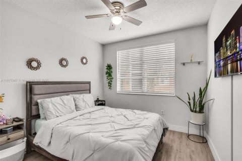 Condominio en venta en Miramar, Florida, 3 dormitorios, 110.74 m2 № 1926346 - foto 12