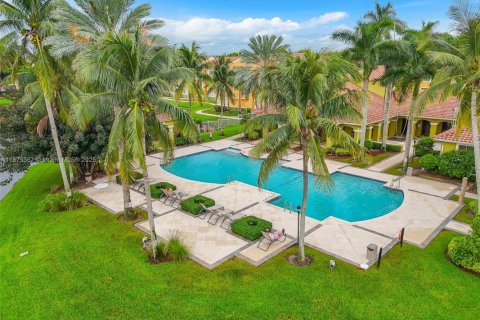 Condominio en venta en Miramar, Florida, 3 dormitorios, 110.74 m2 № 1926346 - foto 23