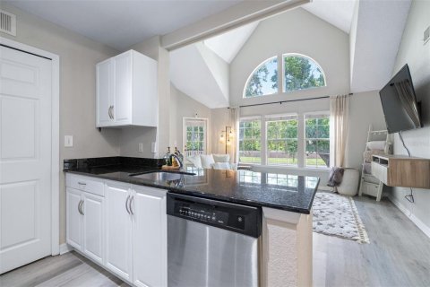 Condominio en venta en Palm Harbor, Florida, 1 dormitorio, 109.44 m2 № 1757807 - foto 11